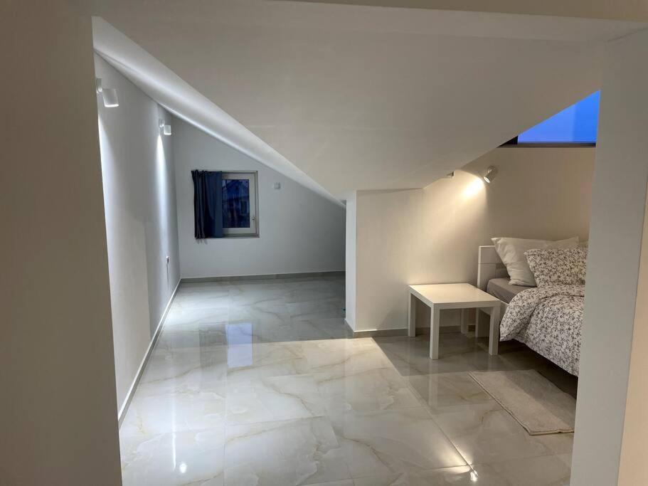 Lux House Olga Apartment Ruma Room photo