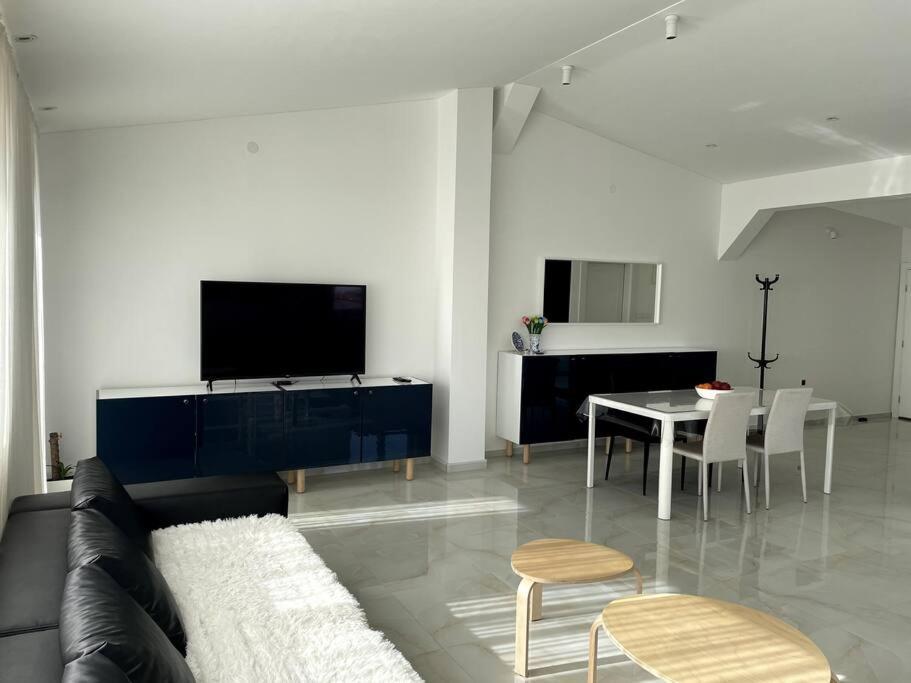 Lux House Olga Apartment Ruma Room photo