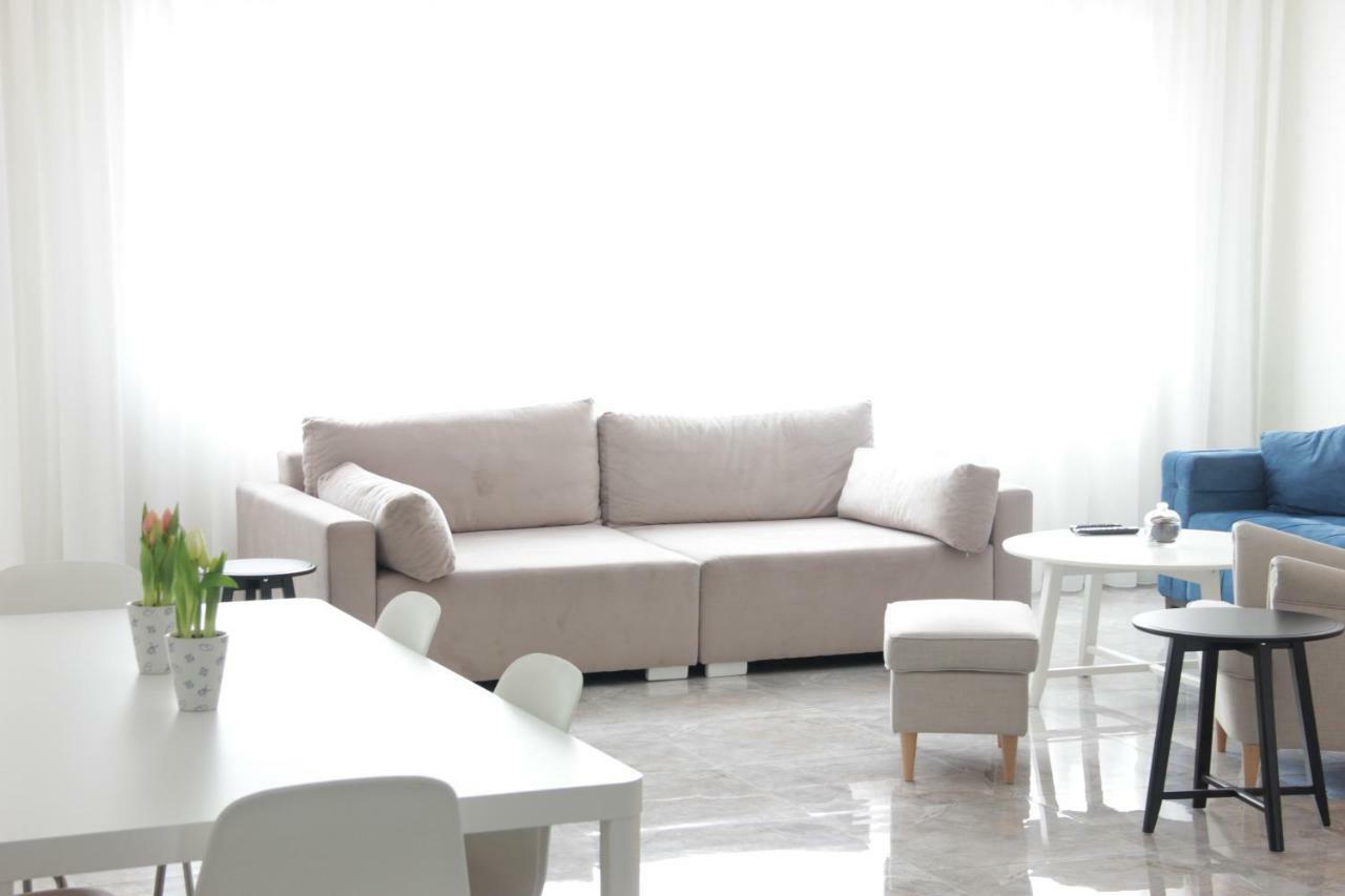 Lux House Olga Apartment Ruma Exterior photo