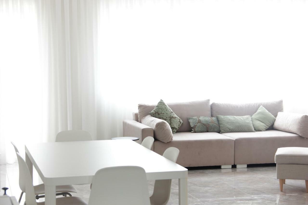 Lux House Olga Apartment Ruma Exterior photo