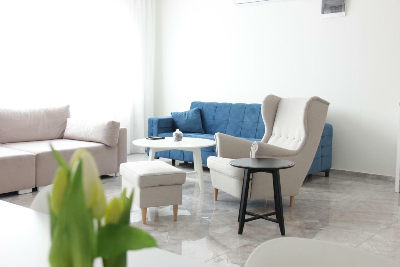 Lux House Olga Apartment Ruma Exterior photo